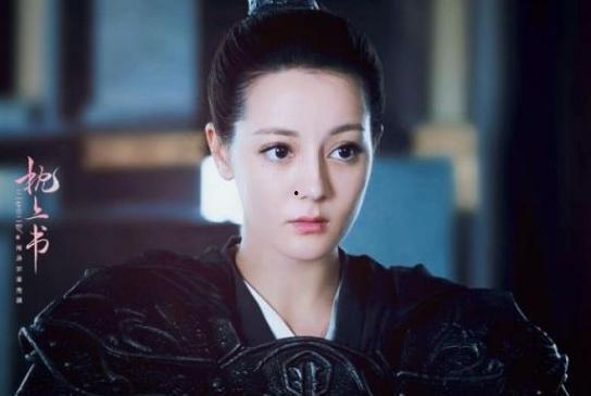 外国女扮男装视频,穿越性别界限的勇敢尝试